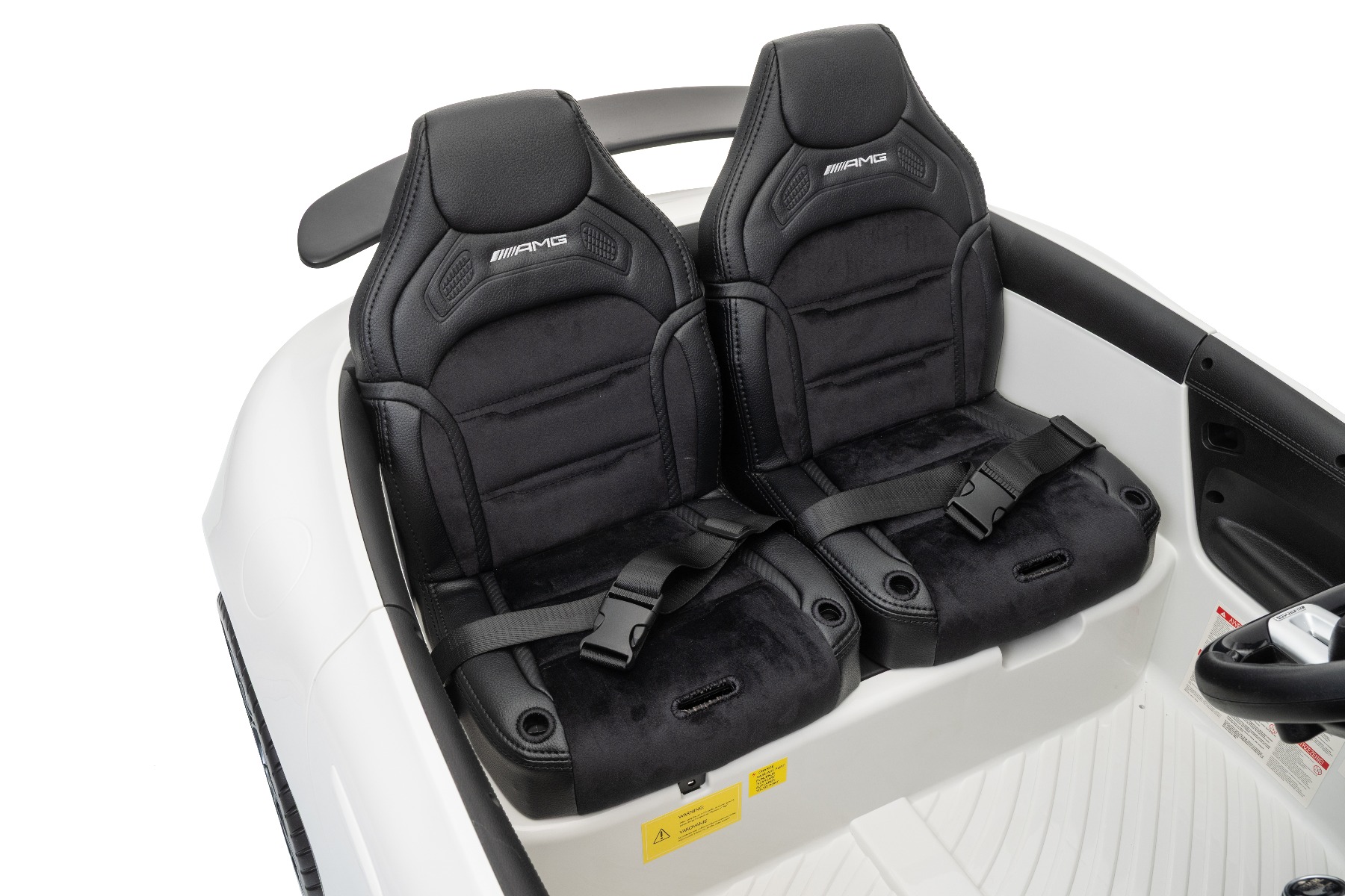 Koženkové sedadlá s nastaviteľným sedadlom šoféra