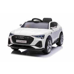 Maşinuţa electrica copii Audi E-tron Sportback 12V, alb, scaun lat cu un singur loc și centură de siguranță cu prindere în trei puncte, telecomandă 2.4 GHz, intrare USB/AUX, suspensie, baterie litiu, lumini LED, motor 2 x 25W, licență ORIGINALĂ