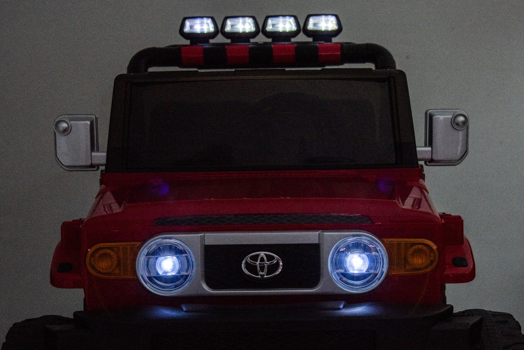 Lumini LED și pe rampă