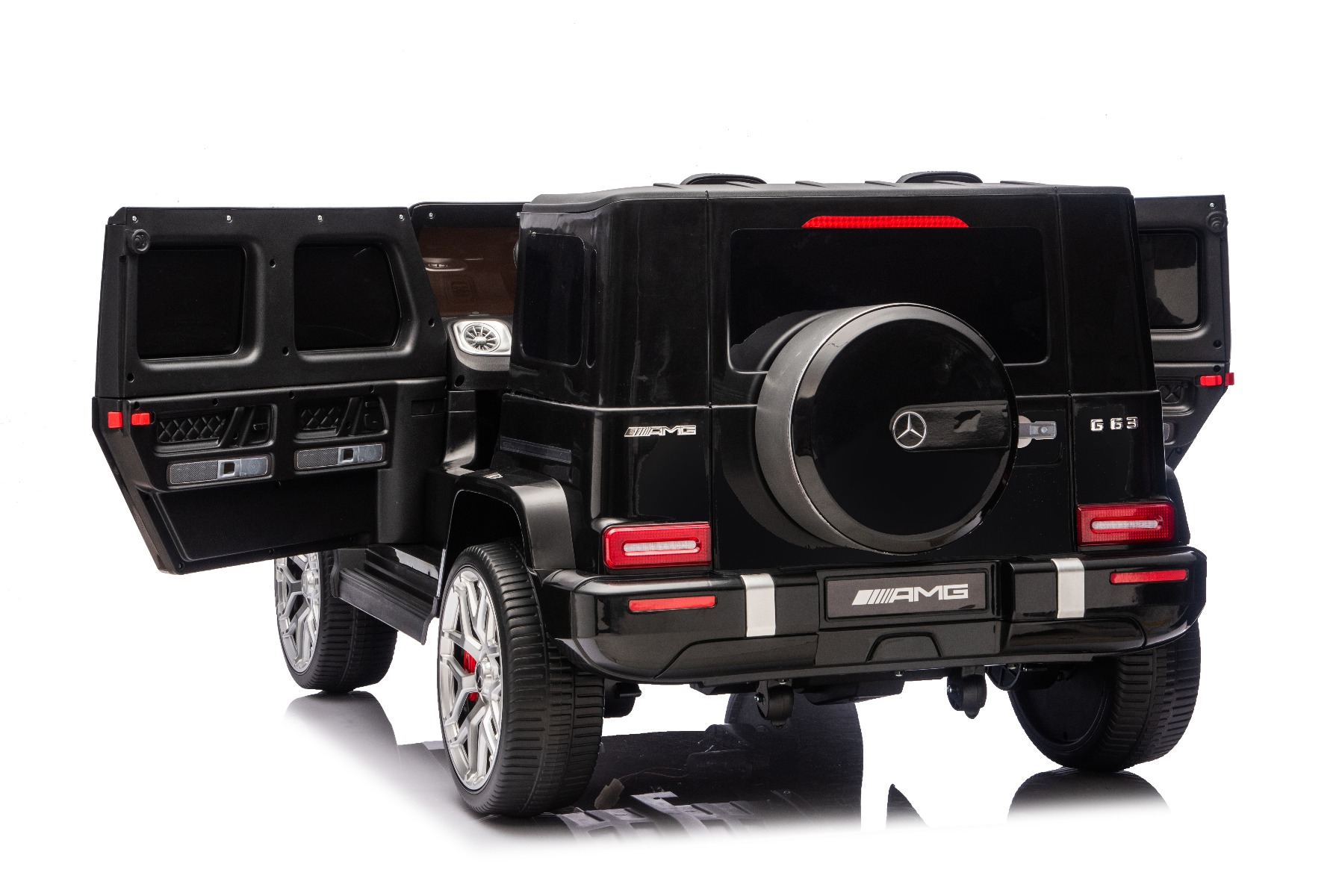 Uși care se deschid cu sistem de blocare de siguranță